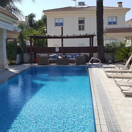 Luxury In Kapparis Villa *